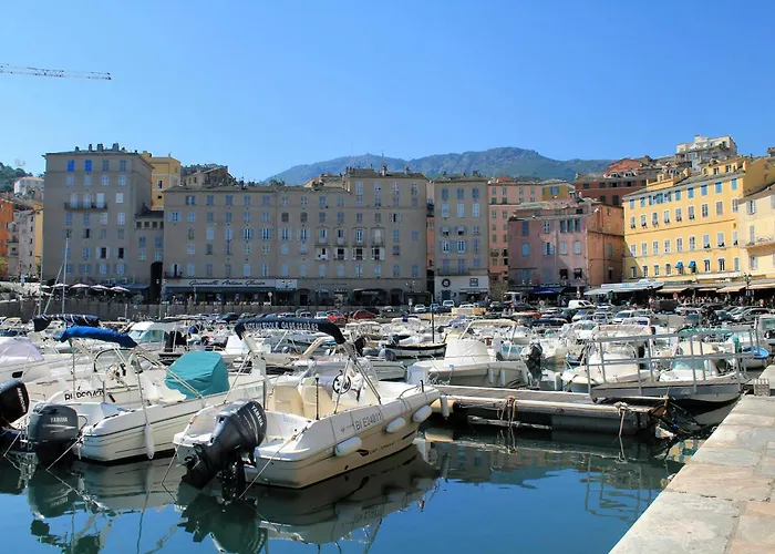 A Casa Corbaia Appartement 40 M2, Jardin Prive, Parking, Proche Centre Ville Et Mer Apartment 40 M2, Private Garden Parking Near Town Center And Sea Port And Airport