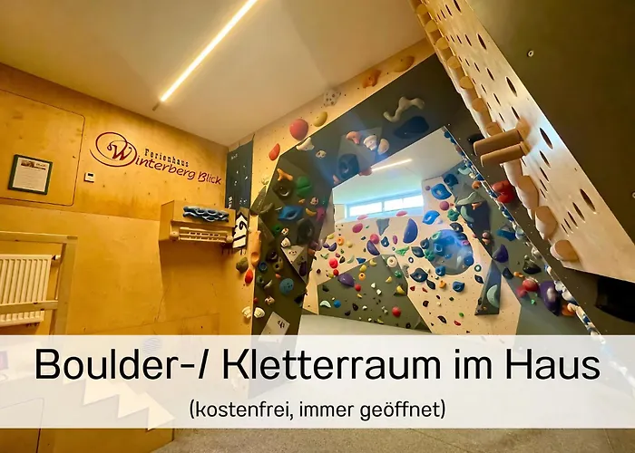 Ferienhaus Winterbergblick, Nationalpark Sächsische Schweiz, 5 Wohnungen und Gemeinschaftsraum, Boulderraum und Sauna im Haus