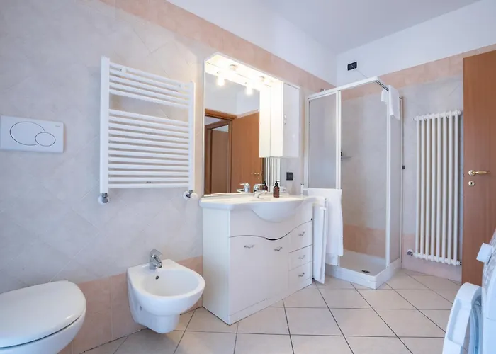 Castel View Apartment - Gardaslowemotion