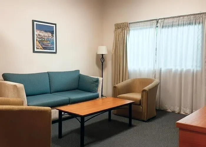 Heritage Cairns Hotel
