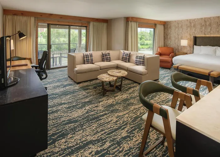 Edgewater Missoula, Tapestry Collection By Hilton