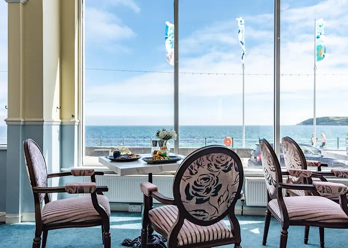 The Queens Hotel