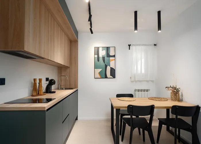 Upper Sea View Apartments