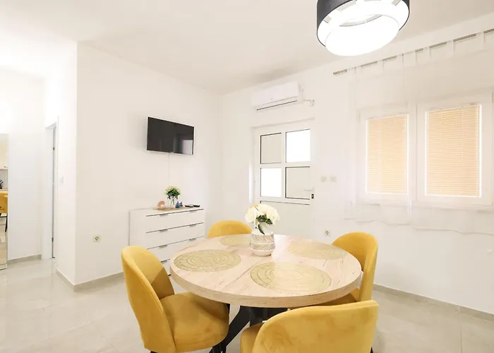 Apartments Kiara Bibinje