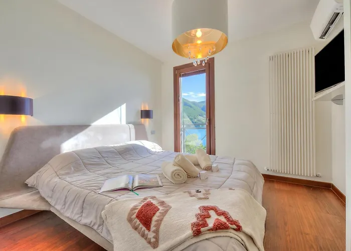 Panorama Lake View Apt + Pool & Beach - Happy Rentals