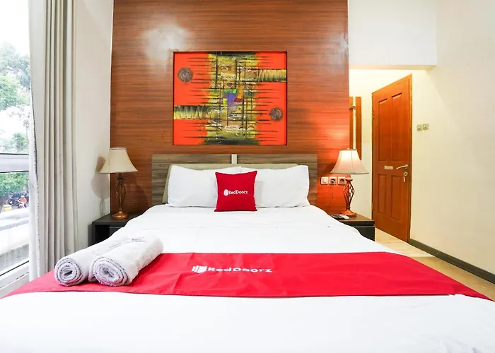 Reddoorz Plus @ Taman Madiun