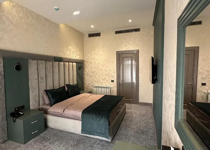 Vis Palm Hotel Ganja