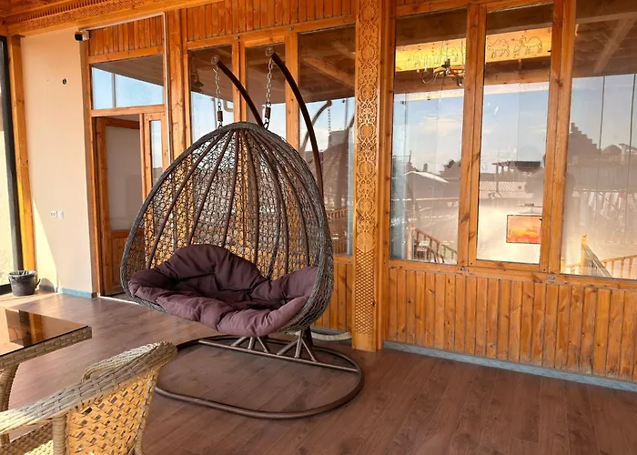 Ulli Oy Boutique & Terrace