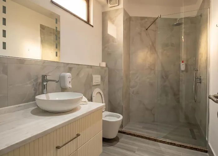 The Honeycomb Boutique Hotel