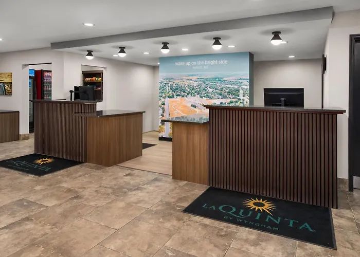 La Quinta Inn & Suites By Wyndham Minot