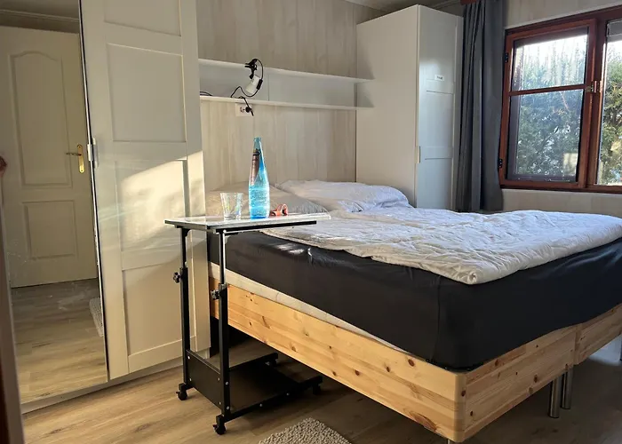 Familienfreundliches Chalet E200 in Makkum Strandnah