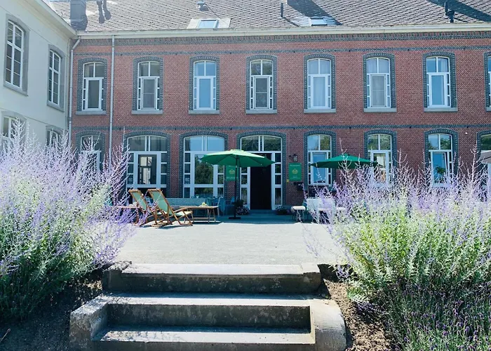 De Lotuspoort Met Mihr'S B&B In De Abdij Van Bornem
