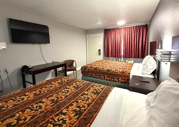 Regency Inn Three Rivers I-37