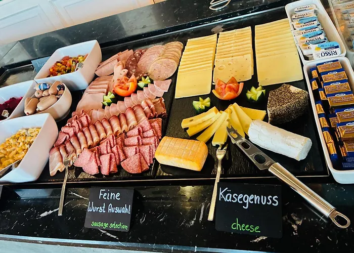 Moselhotel Roemischer Kaiser 'Staffuntil5Pm'Earlybirdbreakfast'Cityparking