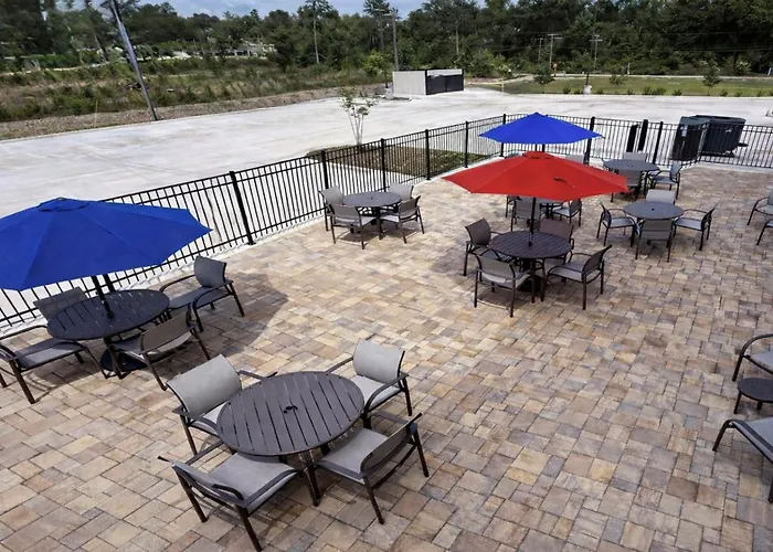 Holiday Inn Express & Suites Macclenny By Ihg