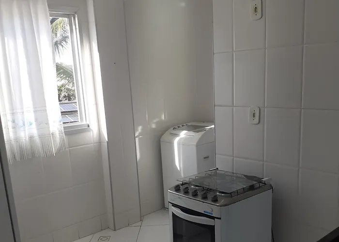 Apartamento 101 com vista da piscina e mar