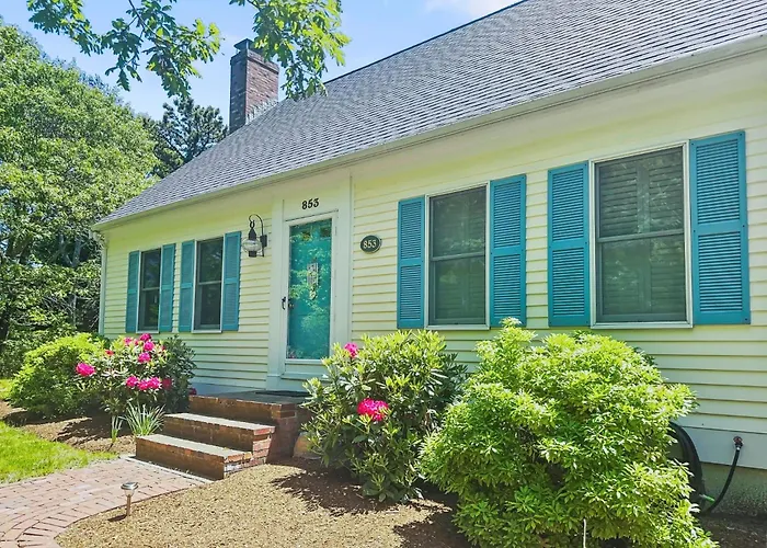 Sandy Spot: Walk To Beach, Sleeps 10