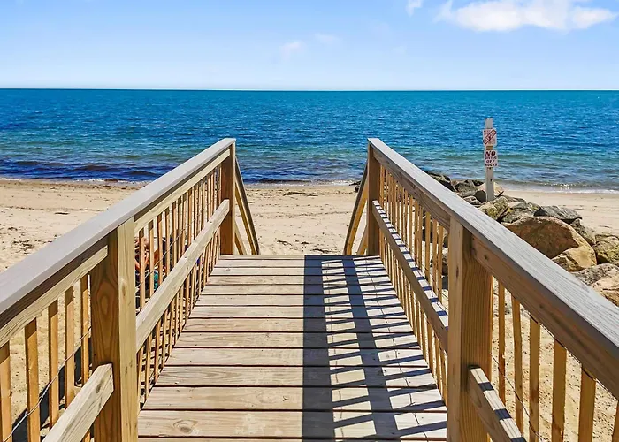 Beachfront Escape In Dennis Port