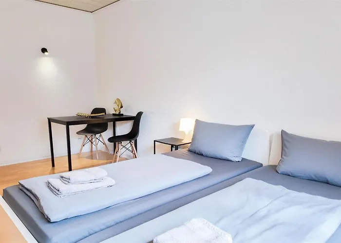 ALFA Apartment Esslingen City Altstadt nahe Stuttgart Messe I 3 Zimmer 4 Betten I Bad I Küche l WIFI&SmartTV I 3BR 4Beds I Bathroom I Kitchen