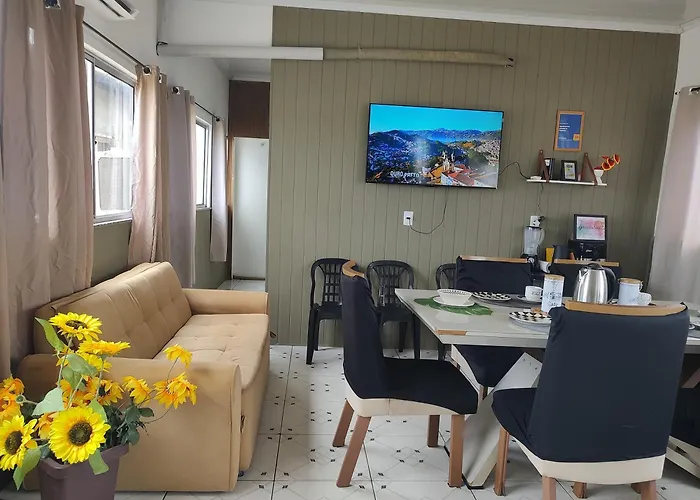 Apartamento grande na casa 68