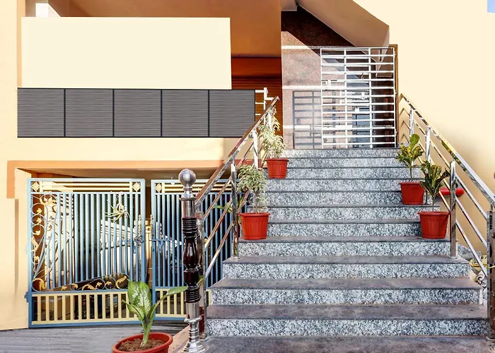 Super Hotel O Vizianagaram Near Railway Station