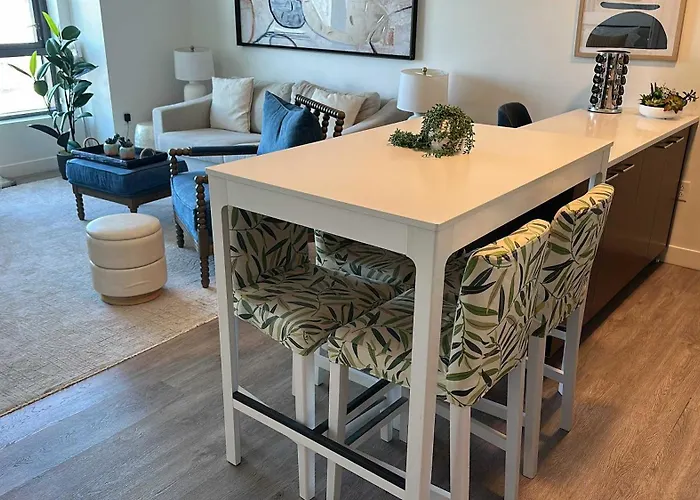 Upscale Penthouse Near Mit Harvard Central Square