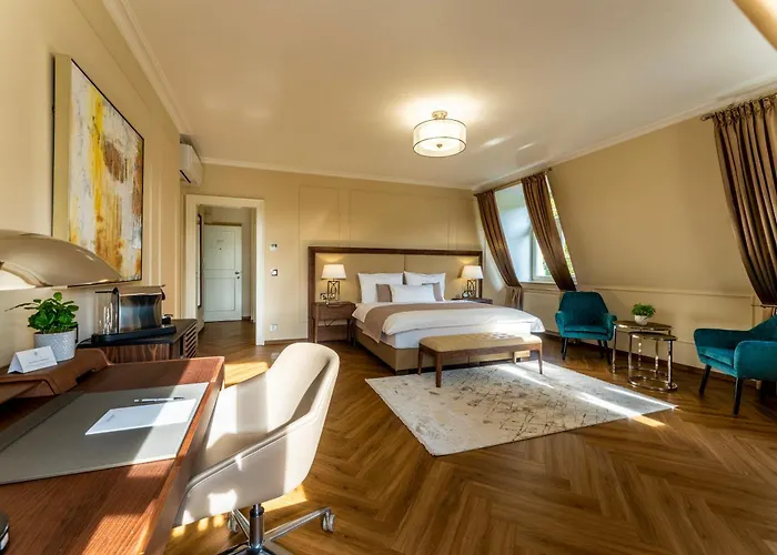 Villa Julius A Emma - Luxury Boutique Retreat