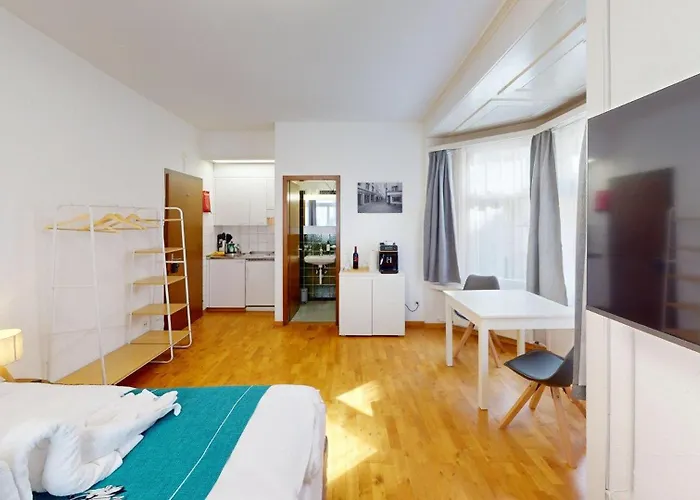 Zentral Altstadt Chur - Bahnhofsnah - Ferienwohnung - Bernina Express - Solution-Grischun