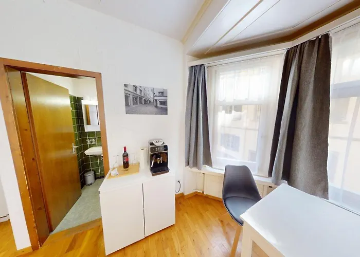 Zentral Altstadt Chur - Bahnhofsnah - Ferienwohnung - Bernina Express - Solution-Grischun