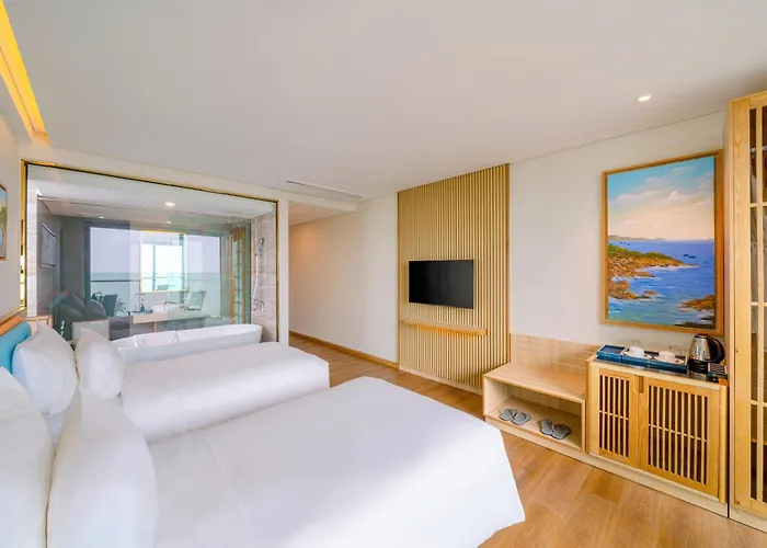 Sala Quy Nhon Beach Hotel