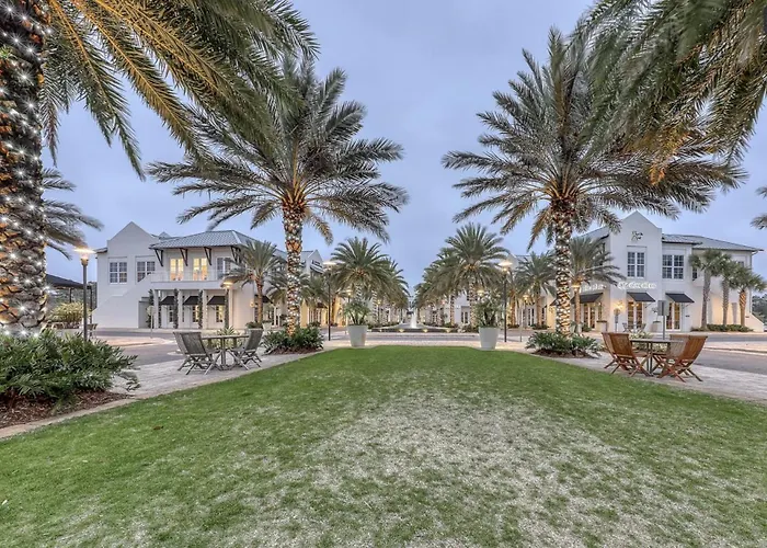 Bluehavenon30A-Between Rosemary & Alys Beach -Steps To Beach & Dining-Sleeps 3
