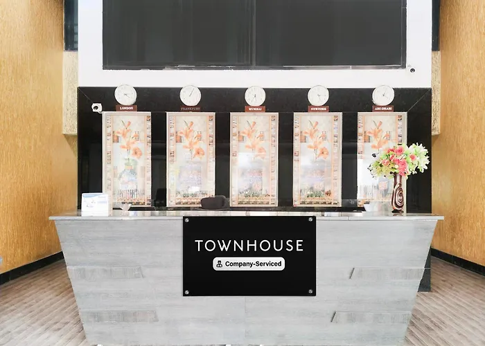 Super Townhouse Bharuch Near Railway Station Formerly Hotel Kohinoor