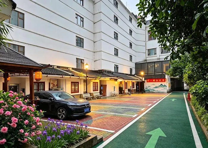 贵阳云舒酒店-喷水池甲秀楼店