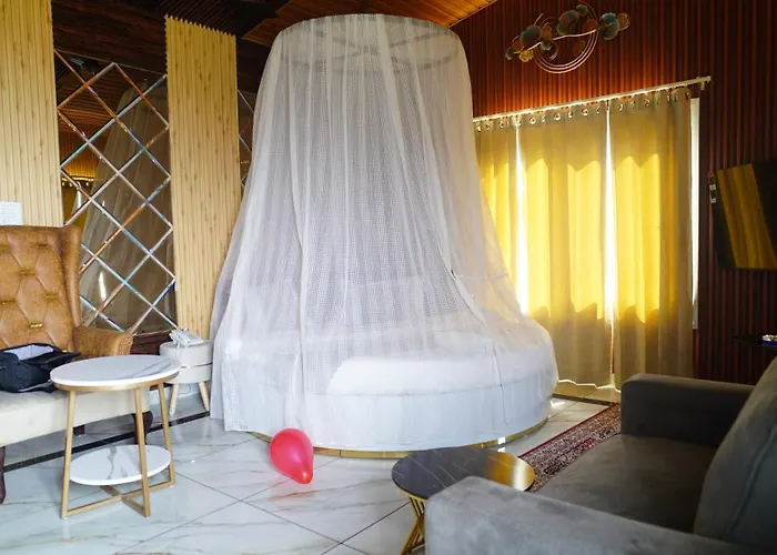 Msk Hotel & Restaurant