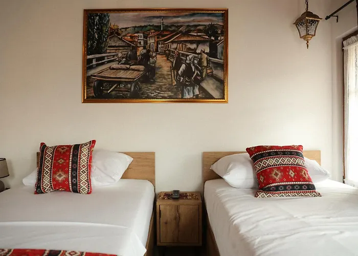 Hotel Ari Old Town