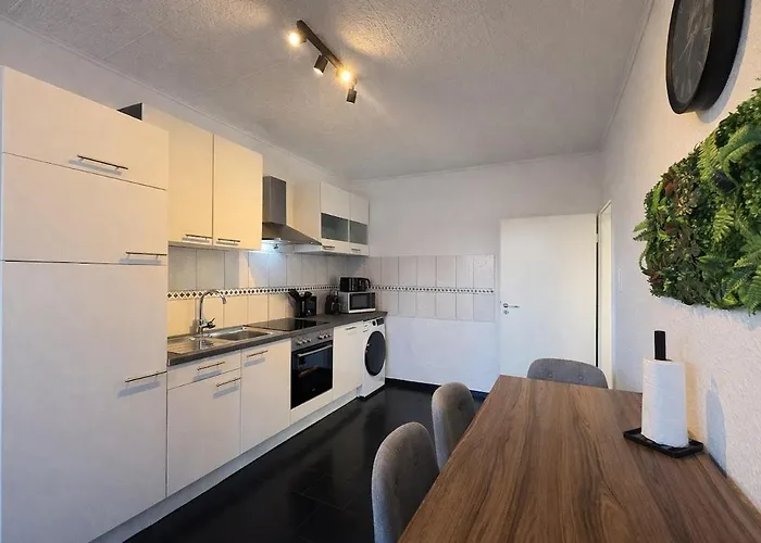 Business Apartment Ennigerloh I 6 Einzelbetten I 2 Bäder I Smart TV