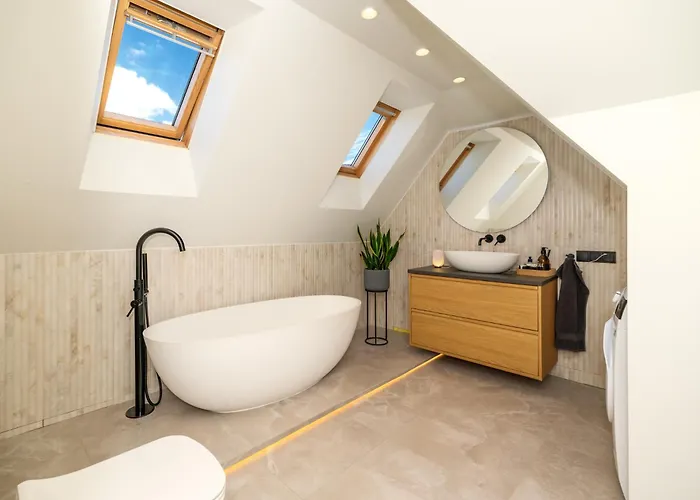 Spacious Apartment With A View!