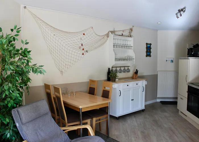 Wohlfuehl-Ferienwohnung In Strandnaehe Mit Grossem Sonnenbalkon Und Blick Ins Gruene
