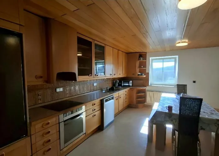 Wohnung Maric bis zu 10 Personen