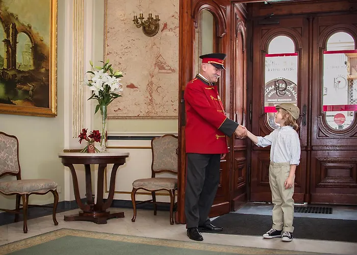 Grand Hotel