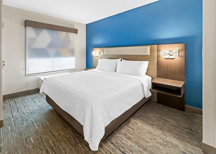 Holiday Inn Express & Suites Hebron - Cincinnati Airport By Ihg