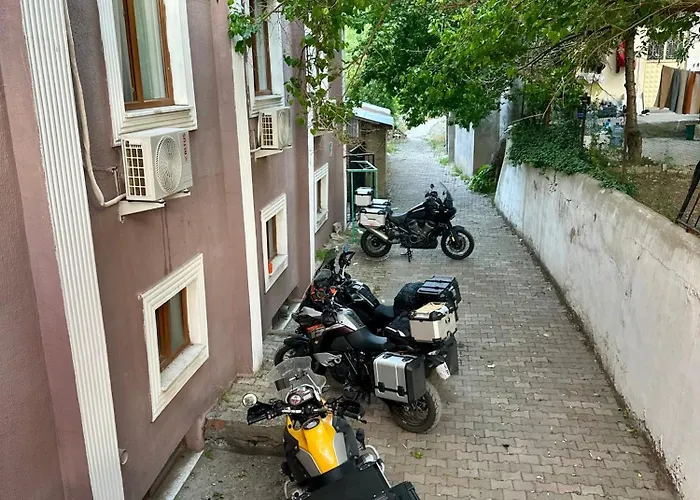 The Yuecedag Hotel