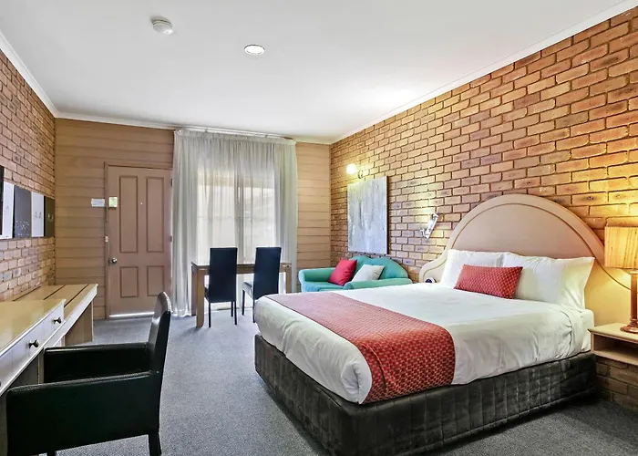 Quality Inn Colonial