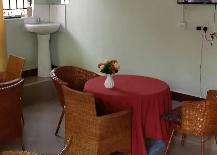 Mkula Executive Lodge