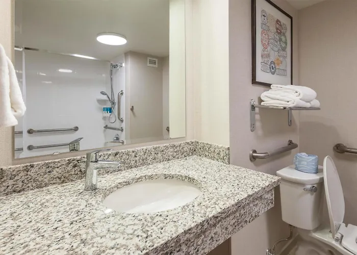 Drury Inn & Suites St. Louis Airport