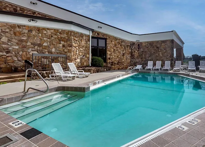 Comfort Inn & Suites Near Danville Mall
