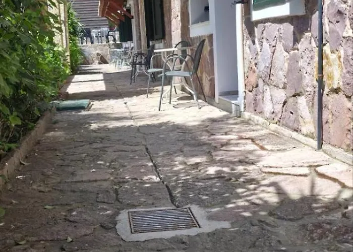 Hotel Adonis