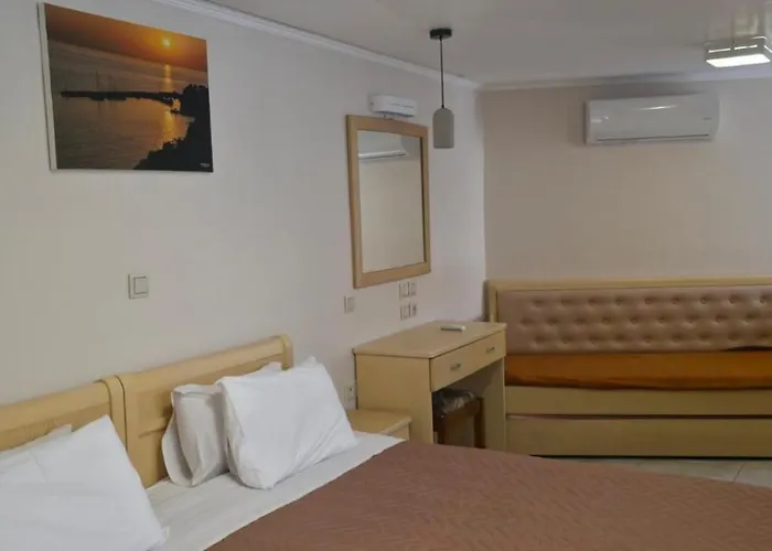 Hotel Adonis