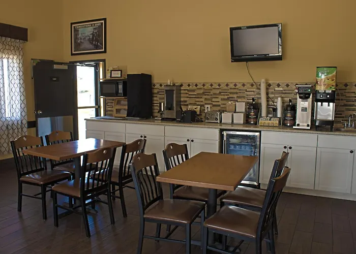 Super 8 By Wyndham Abilene Ks