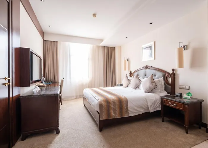 Tang Palace Hotel